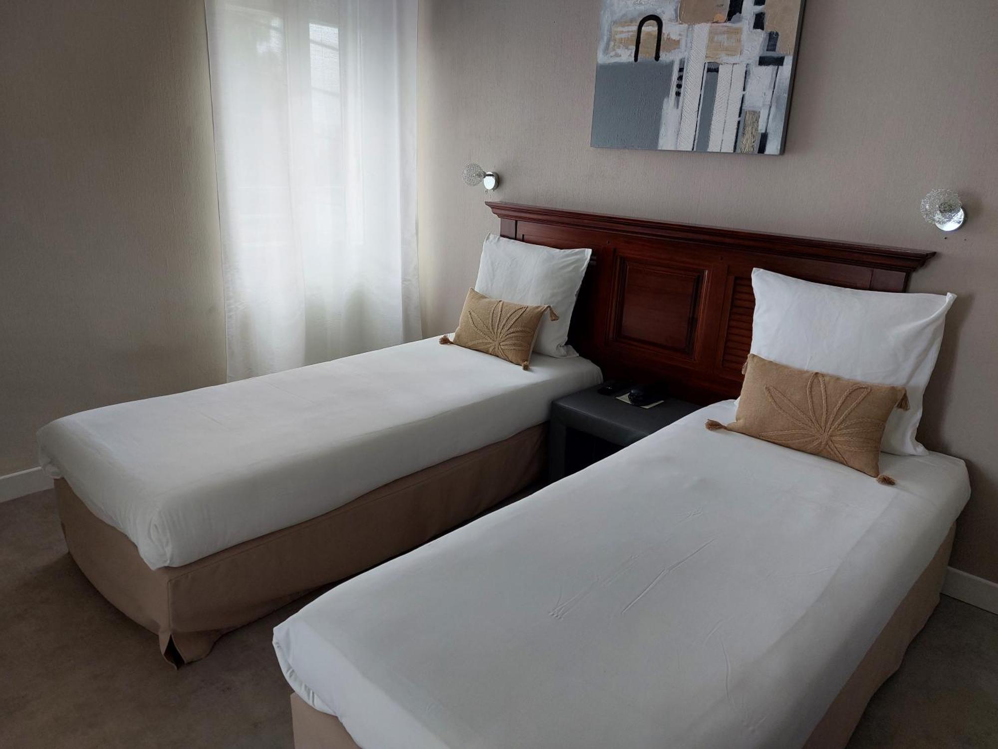 Cit'Hotel L'Europe - Cholet Gare Ngoại thất bức ảnh