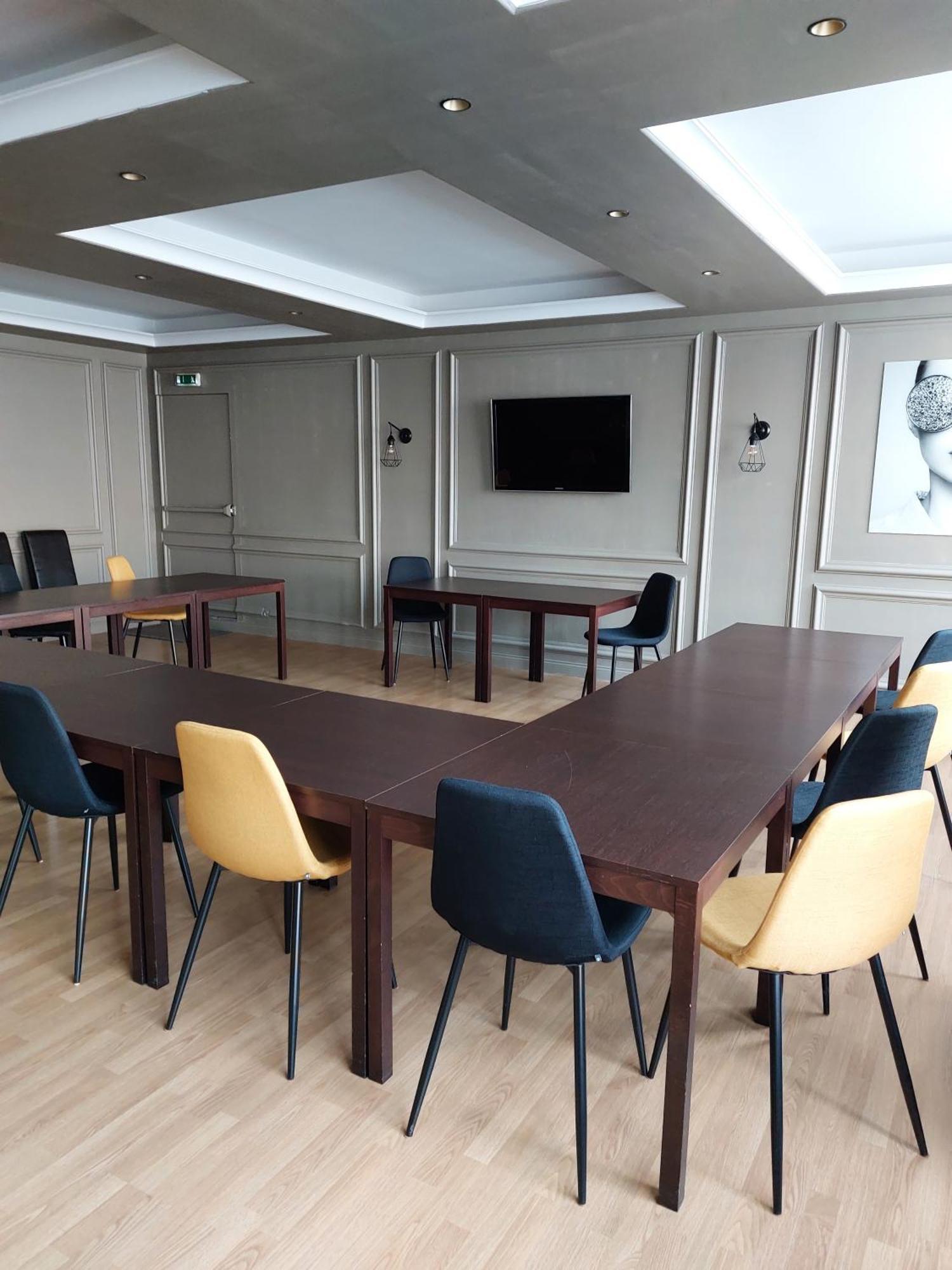 Cit'Hotel L'Europe - Cholet Gare Ngoại thất bức ảnh